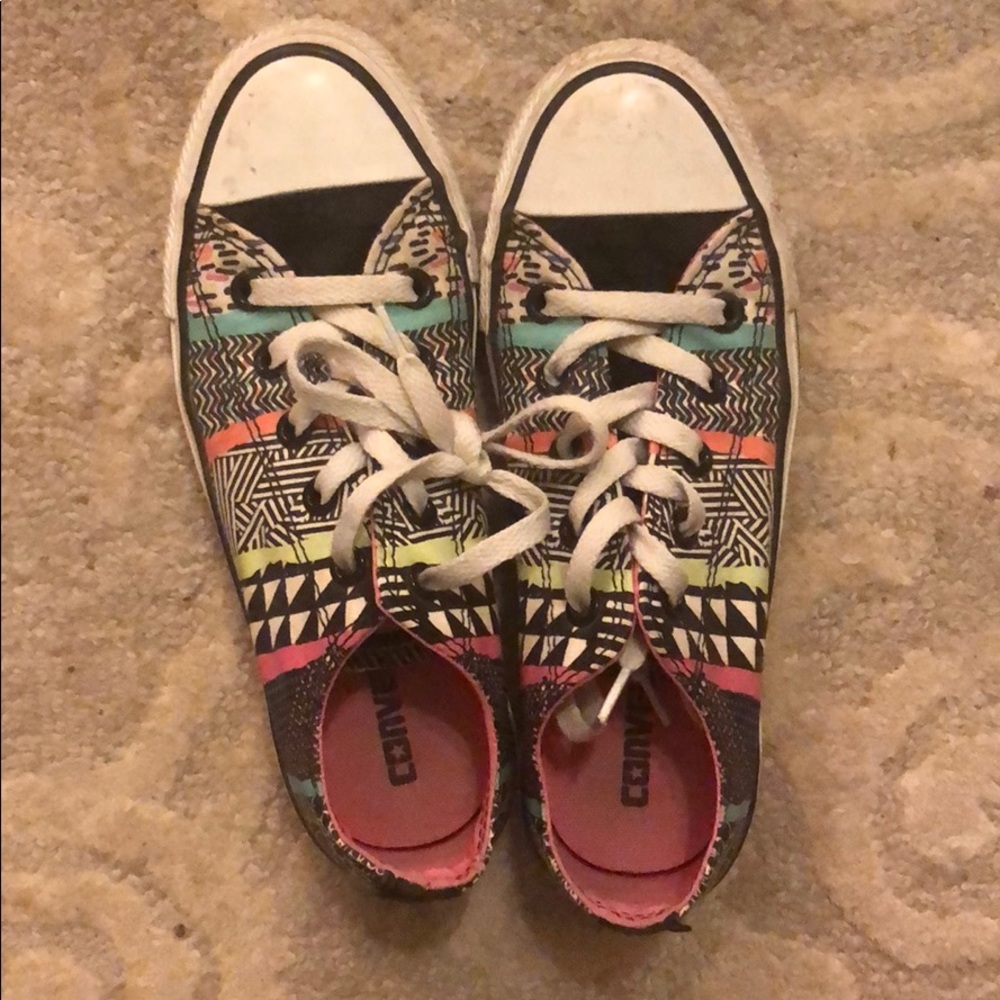 Converse size 6